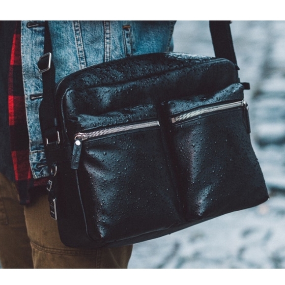 shinola messenger bag